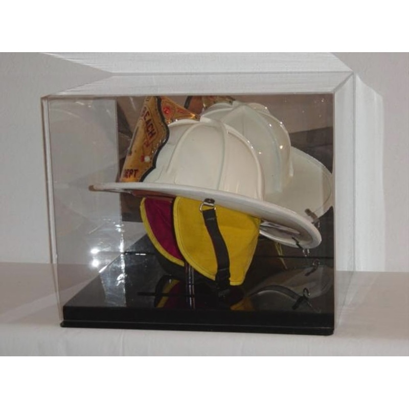 DELUXE FIREMAN’S HELMET DISPLAY CASE