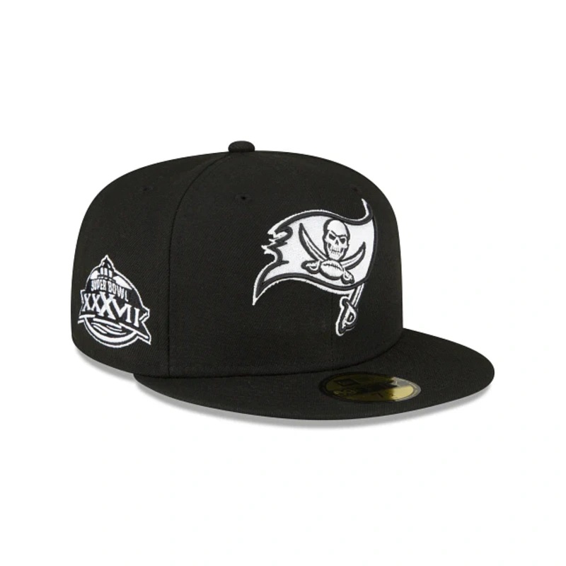 Tampa Bay Buccaneers Sidepatch Black 59FIFTY Fitted Hat