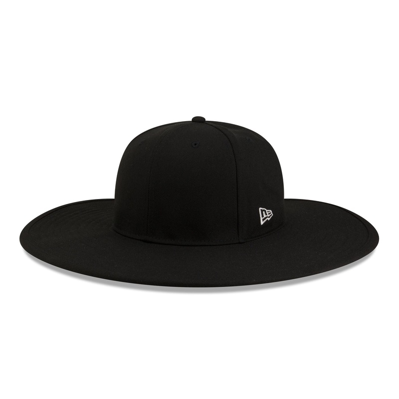 Black Fitted Long Brim Hat